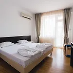Plovdiv מלון 2*